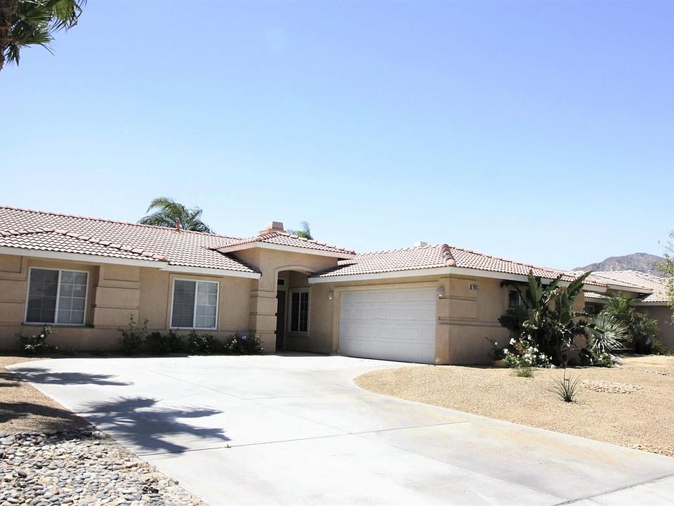1st image of 78915 Wakefield Cir