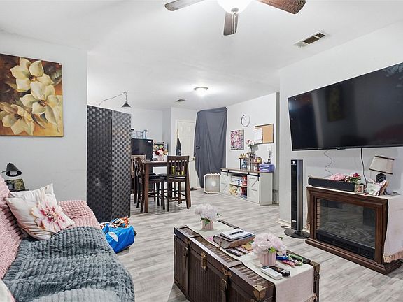4th image of 4314 Avenue T