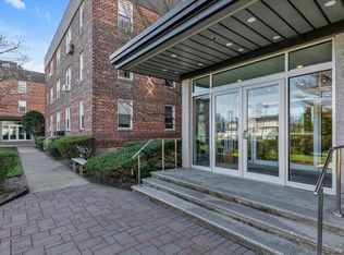 530 Dubois Avenue #16C, Valley Stream, NY