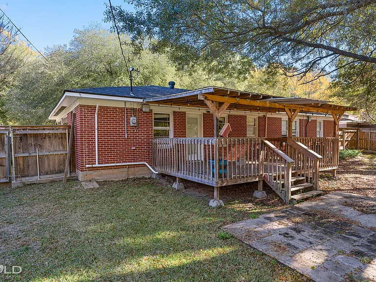8920 Acacia Ln — Photo 18