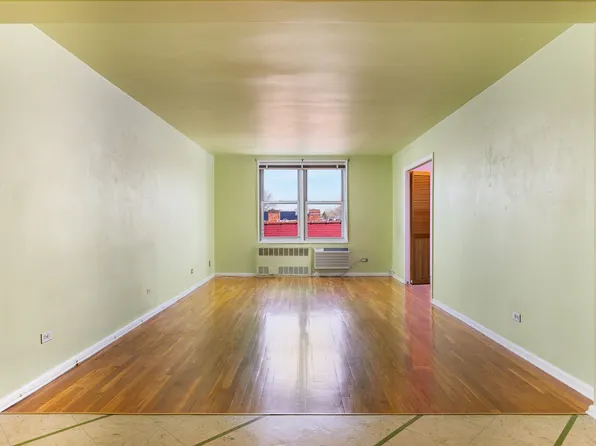 2711 Avenue X image 1 of 8