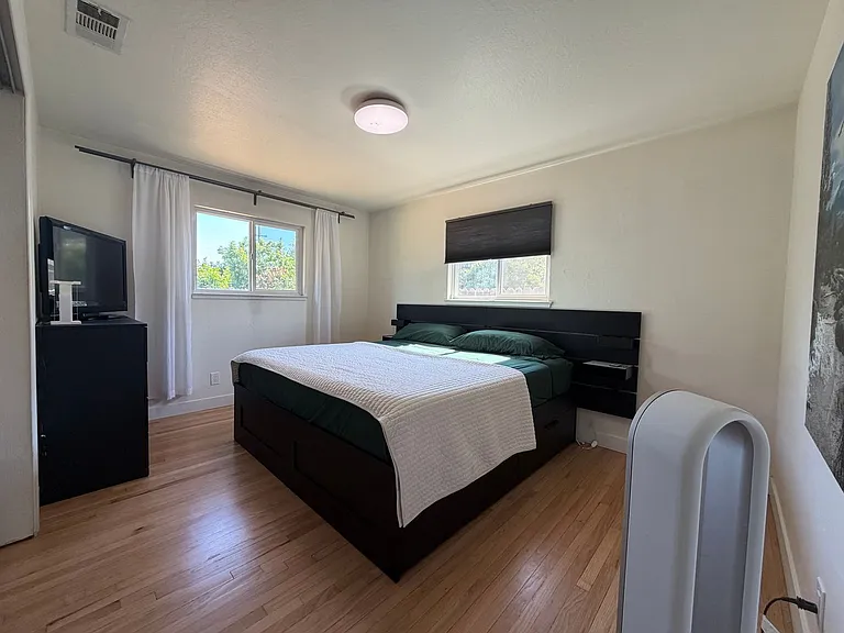 130 Brady Ct — Photo 15