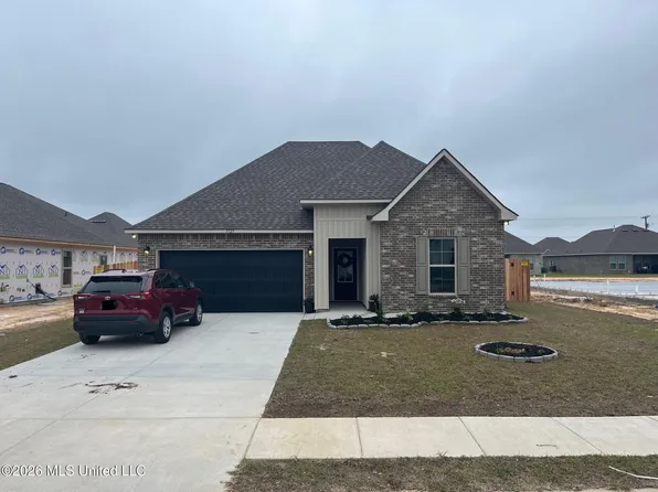 7725 Claymont Cir, Ocean Springs, MS 39564