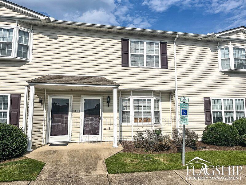 3813 E Vancroft Cir, Winterville, NC 28590 Zillow