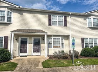 3813 E Vancroft Cir, Winterville, NC 28590
