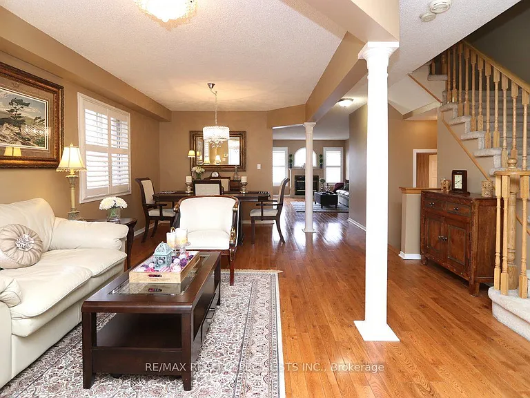 5817 Questman Holw — Photo 4
