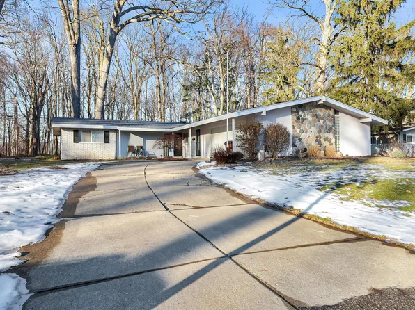 11065 Timberline Dr, Shelby Township, MI 48316