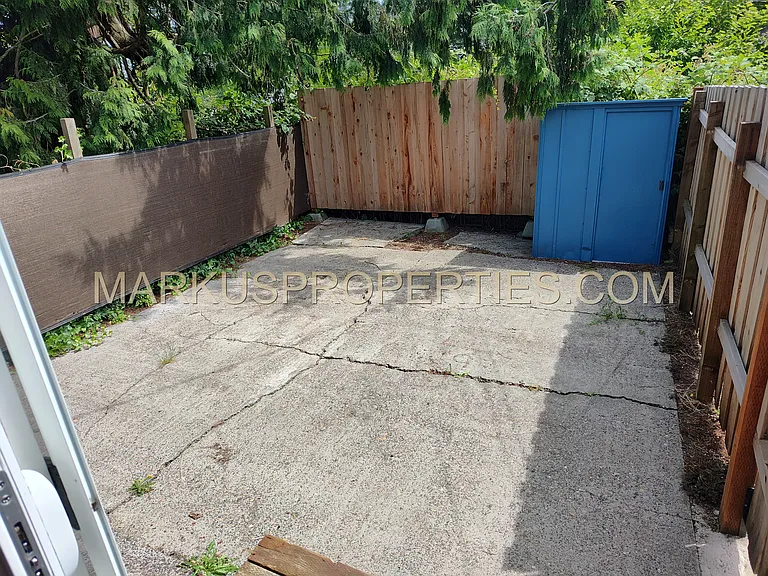 110 SW 137th Ave #3 — Photo 18