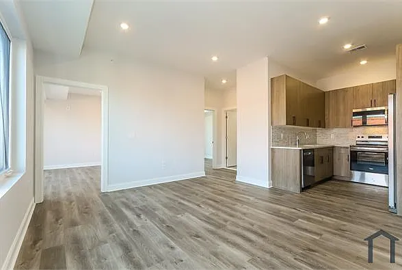 953 Belmont Ave — Photo 2