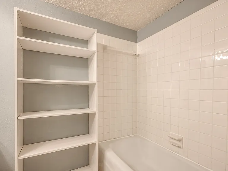 6000 N Pennsylvania Ave #1-206B — Photo 32