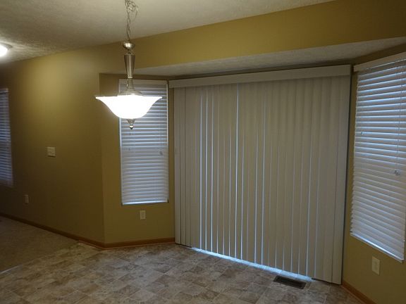 5th image of 3752 Fountain Cove Ln