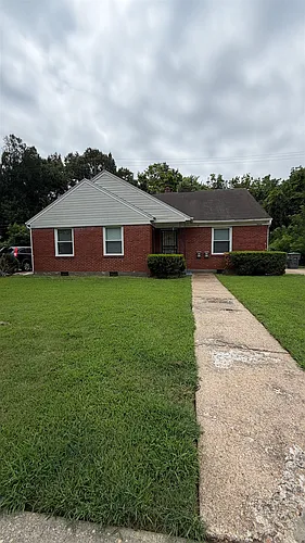 3555 Barwood Cir Photo 1