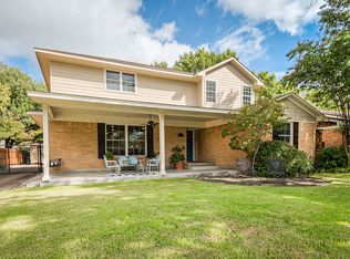 10105 Ridgehaven Dr, Dallas, TX 75238