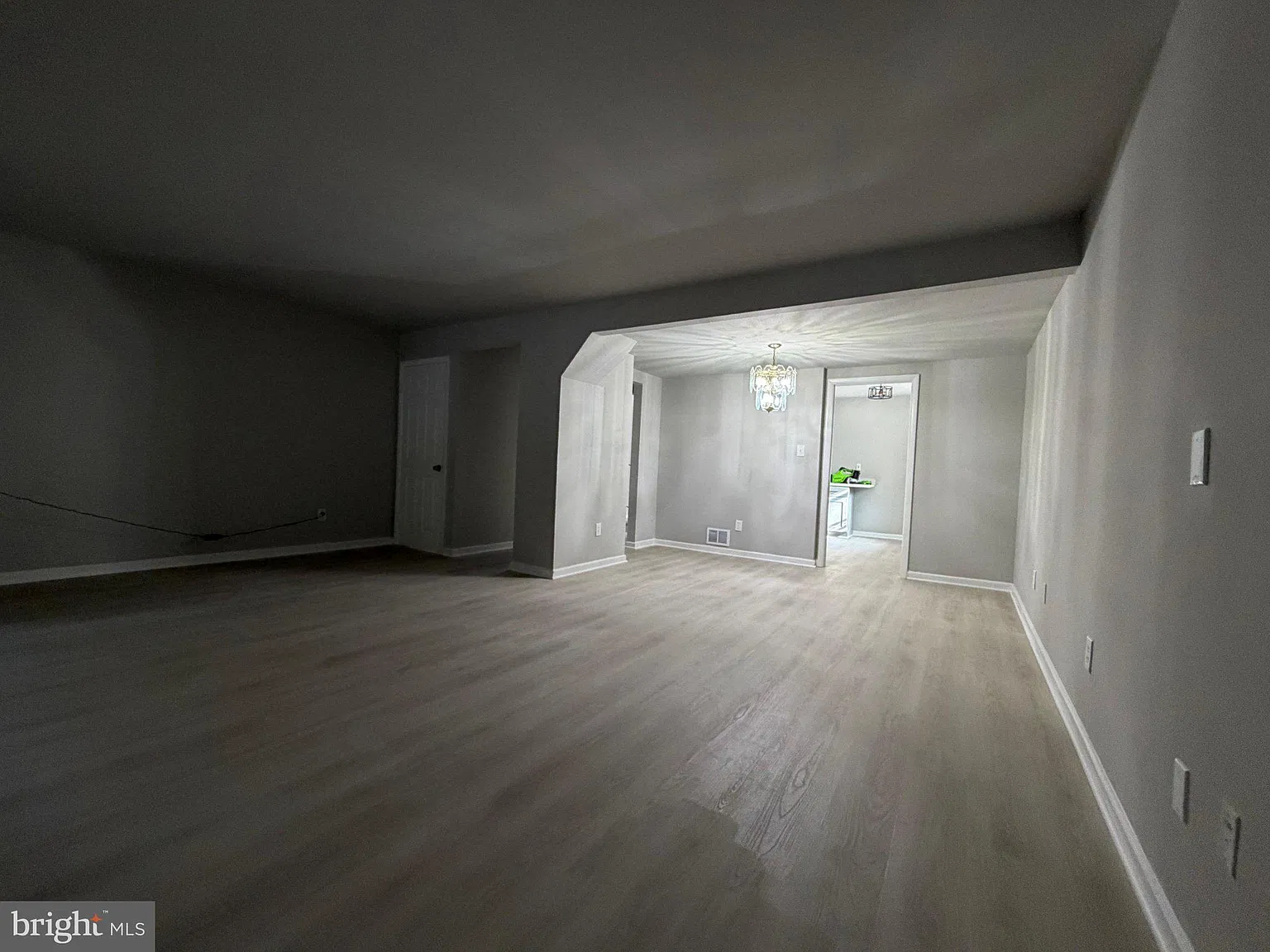 3 bed, 2.5 bath, 2140 sqft, $2,500 — Photo 4