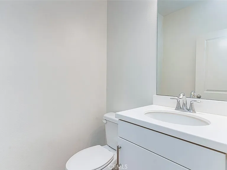 14022 Bay St — Photo 15