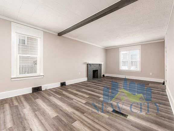 3rd image of 109 N Central Ave