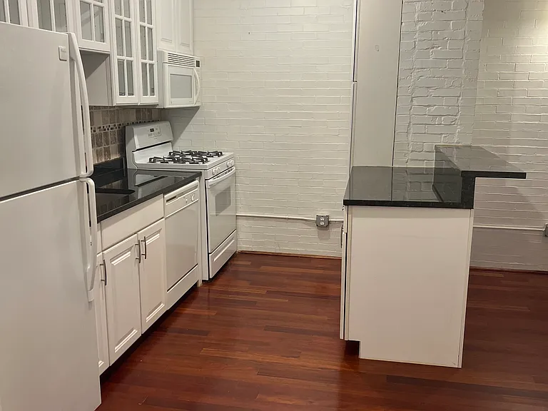 42 Chauncy St #4A — Photo 5