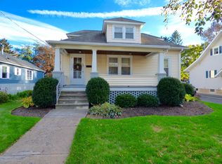 327 Cleveland Ave, Oneida, NY 13421