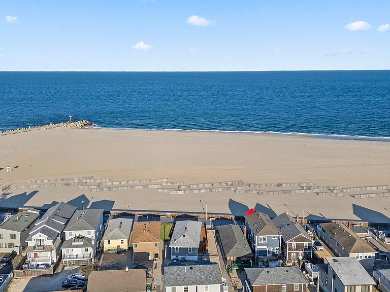 117 Boardwalk — Photo 21