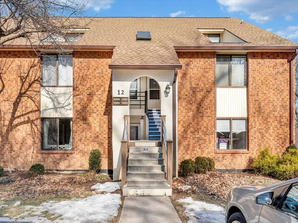 3265 Forest Ridge Rd, Roanoke, VA 24018