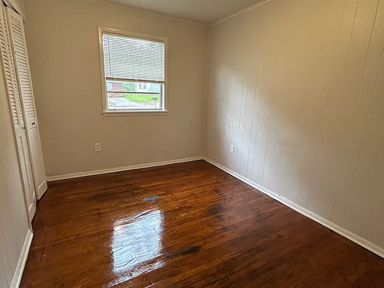 422 Oneida Ave — Photo 9