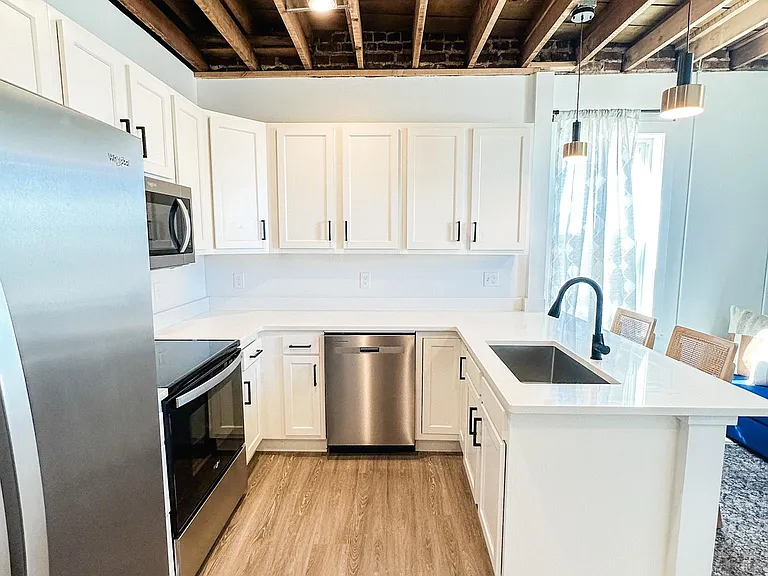 9513 E Colfax Ave #203 — Photo 5