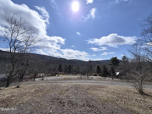 4th image of 793 Chamberlin Mills Road