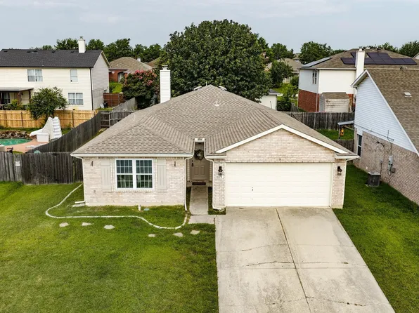 8113 Gardengate Ct, Fort Worth, TX 76137
