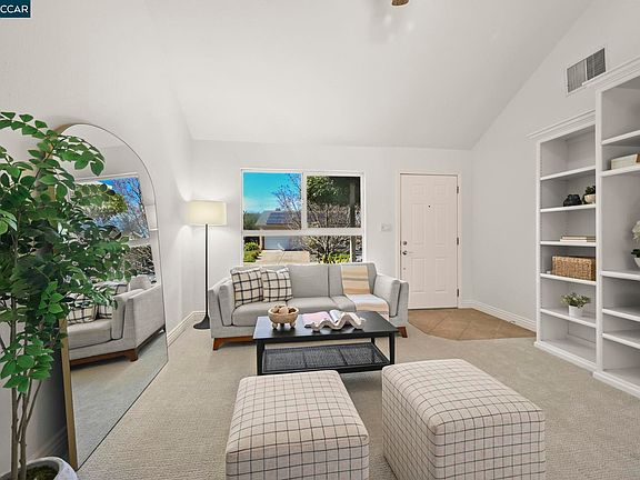 5th image of 1358 Swallowtail Rd