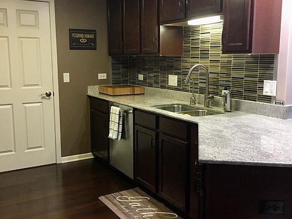 5th image of 50 S Greeley St APT 303