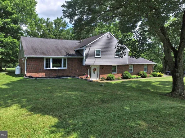 326 Homestead Dr, Harleysville, PA 19438