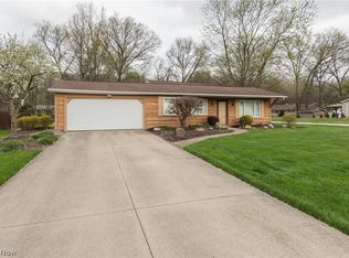 20598 Homestead Park Dr, Strongsville, OH 44136