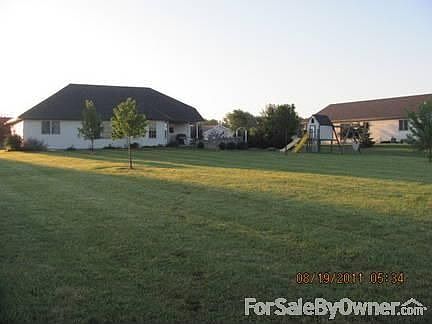 3rd image of N6542 Canterbury Dr