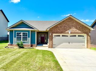 1961 Sydney Louise Dr, Clarksville, TN 37042