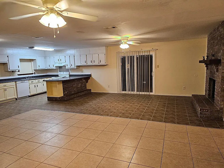 4548 Schillinger Rd S — Photo 19