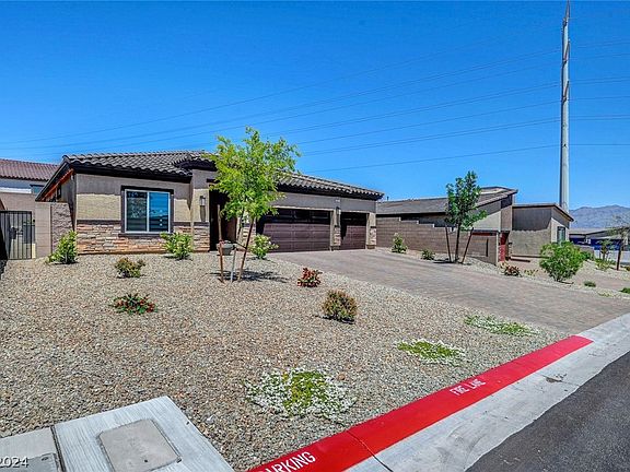 2nd image of 5275 Aurora Lake Ln