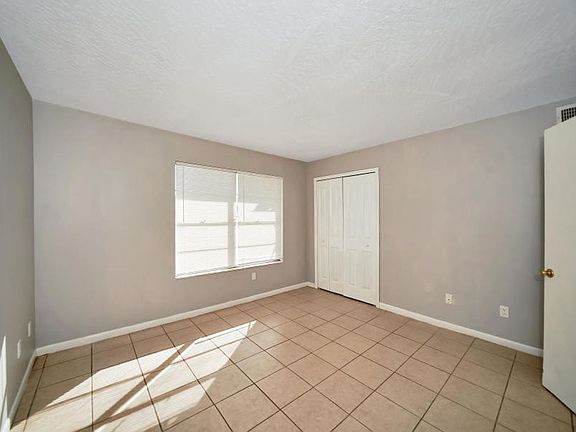 5th image of 1914 Agora Cir SE #106