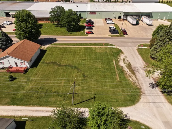 1010 W Howard St, Pontiac, IL 61764