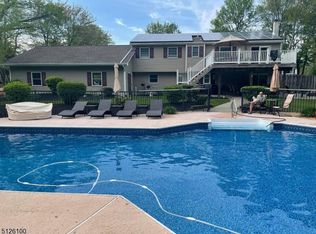 29 Paula Dr, Long Valley, NJ 07853