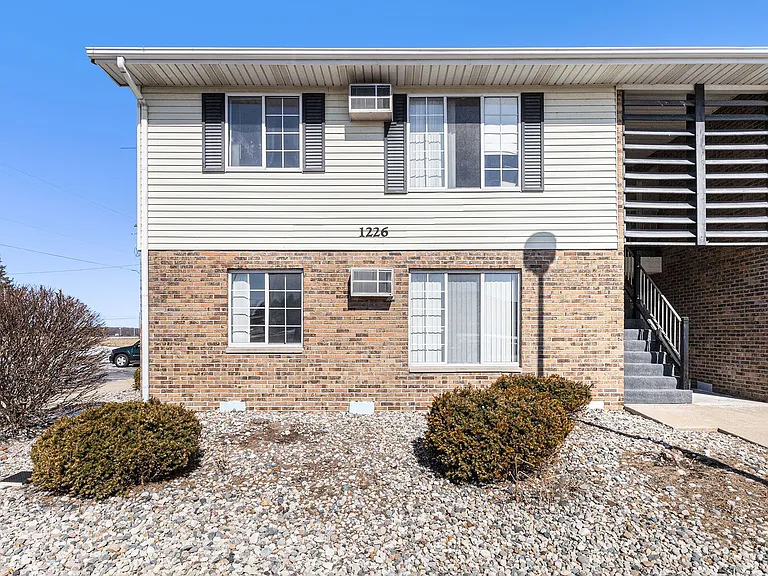 1226 N Hemlock Rd — Photo 21