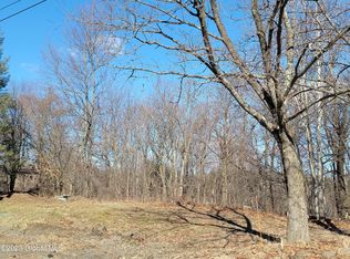 20 S Lakeview Rd, Wynantskill, NY 12198