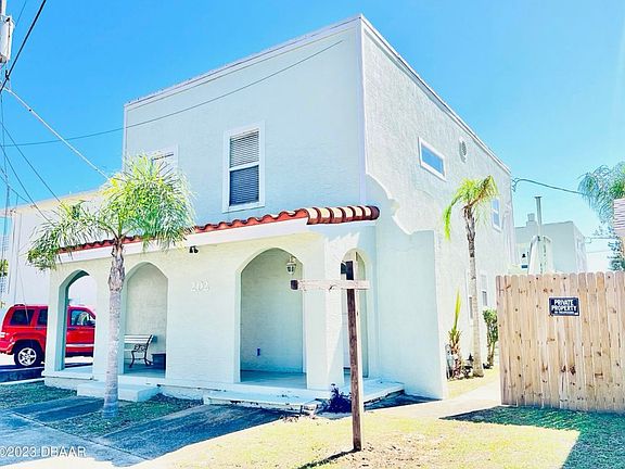 3rd image of 202 Harvey Ave APT 2