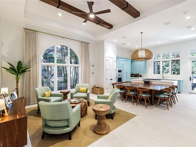 2904 Tiburon Blvd E — Photo 13