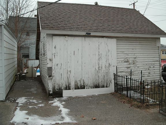 5th image of 927 S 30th St
