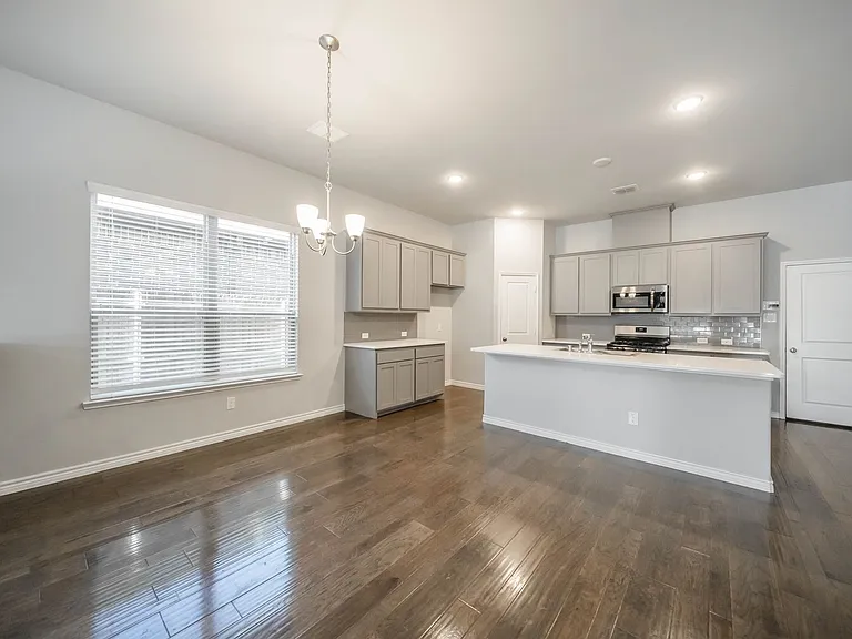 3716 Peach Blossom Rd — Photo 5