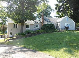 4920 Meadowbrook Rd, Williamsville, NY 14221