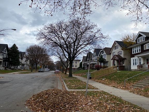 5th image of 3407-09 W Juneau Ave