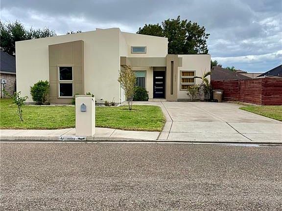 4th image of 2223 Isiah St
