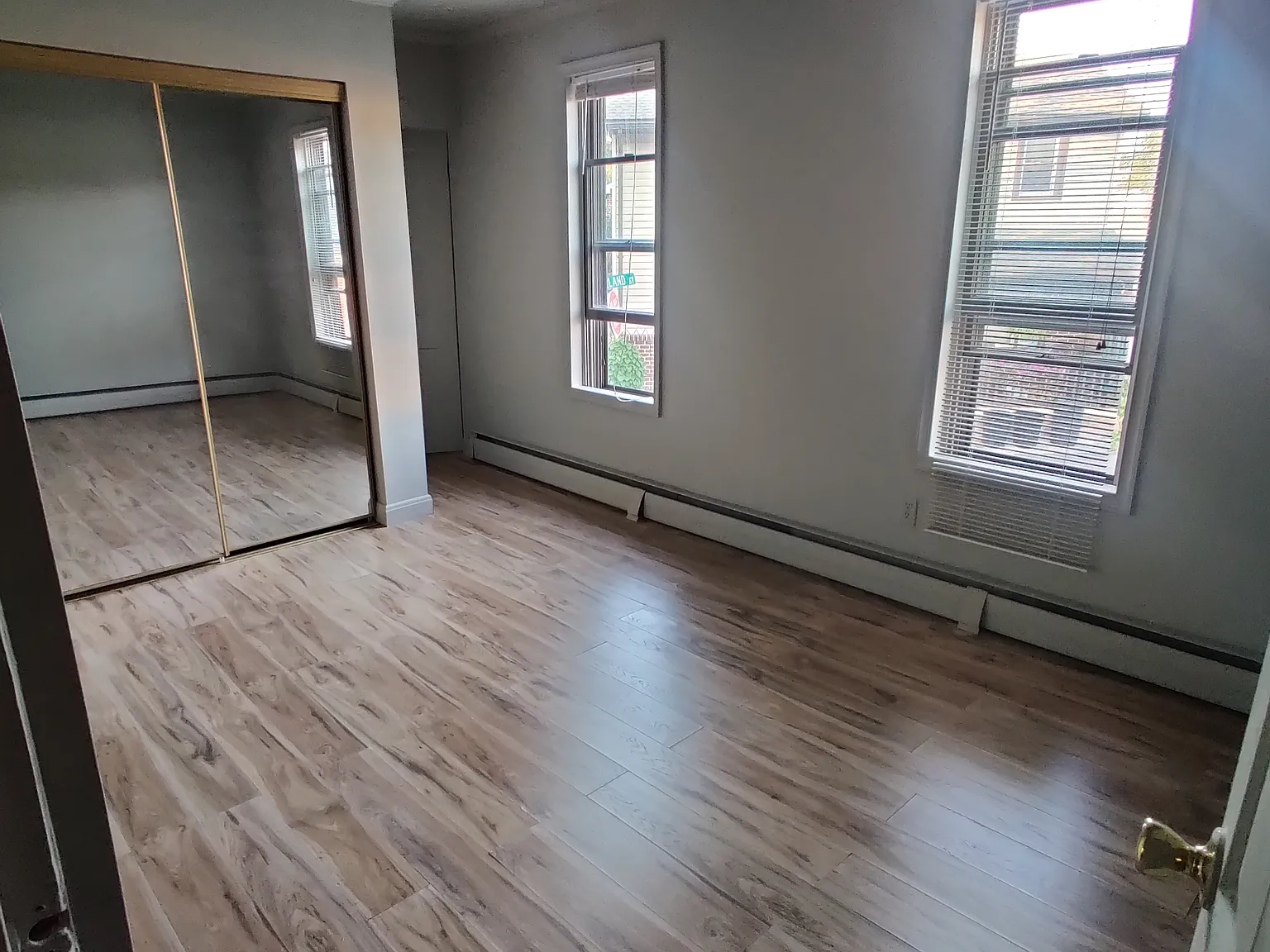 3 bed, 1616 sqft, $600 — Photo 2