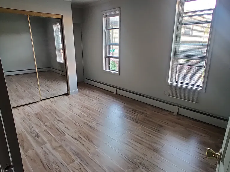 125 Cumberland St — Photo 2
